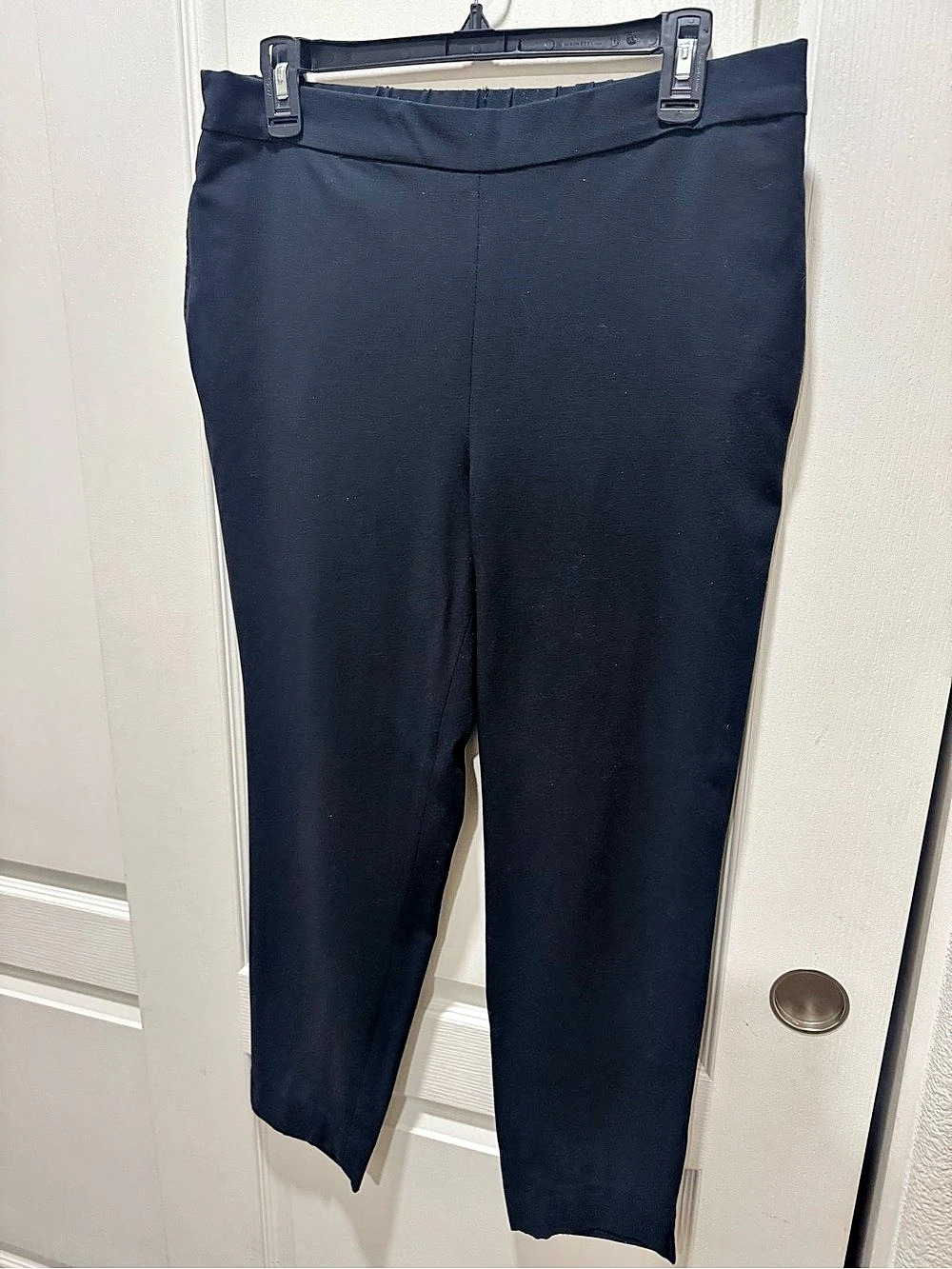 Banana Republic Women’s Black Pull On Ankle Pants Size 10 Stretch